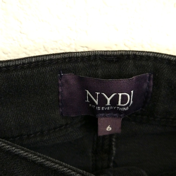 NWT NYDJ Sheri Slim Black Denim Jeans Lift Tuck Technology Size 6 Side Stripe - Picture 5 of 10